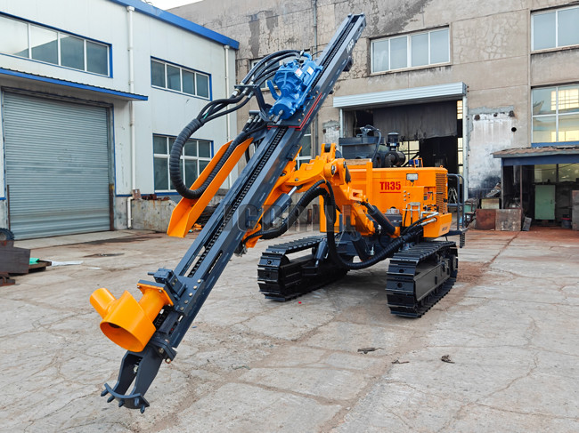TR35 Crawler Pneumatic Top Hammer Rock Drilling Rig